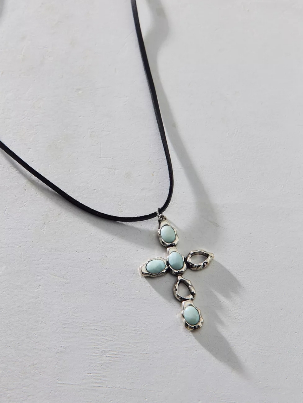 UO Cross Necklace